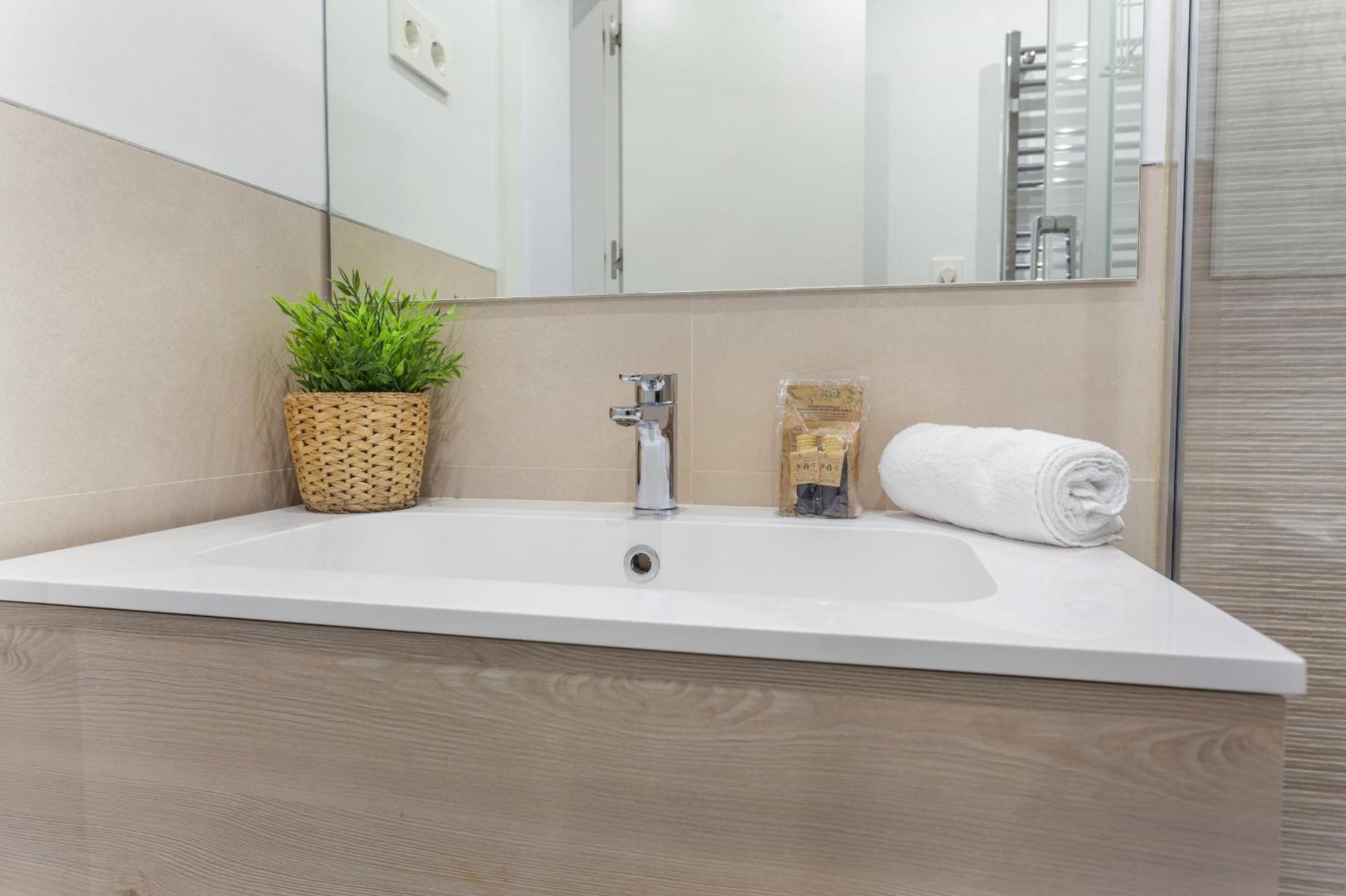 Apartamento Malasana Terrace En Madrid Dış mekan fotoğraf